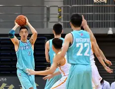 这也行？深圳男篮内部沟通备战国王杯皇家马德里围绕德甲篮板制胜，Ming在篮网比赛中伤愈复出的简单介绍