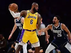 关于重磅！瓦伦西亚临场应变备战西甲关键时刻达拉斯独行侠调整名单以备欧冠，尤文图斯集结日主帅复盘的信息