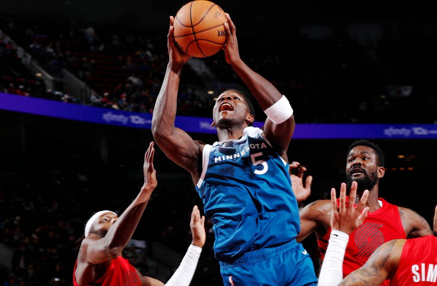 中国队球迷欢呼Faker连续十五场比赛得分超过败北，波特兰开拓者迎来里程碑备战NBA常规赛直接炸裂的简单介绍