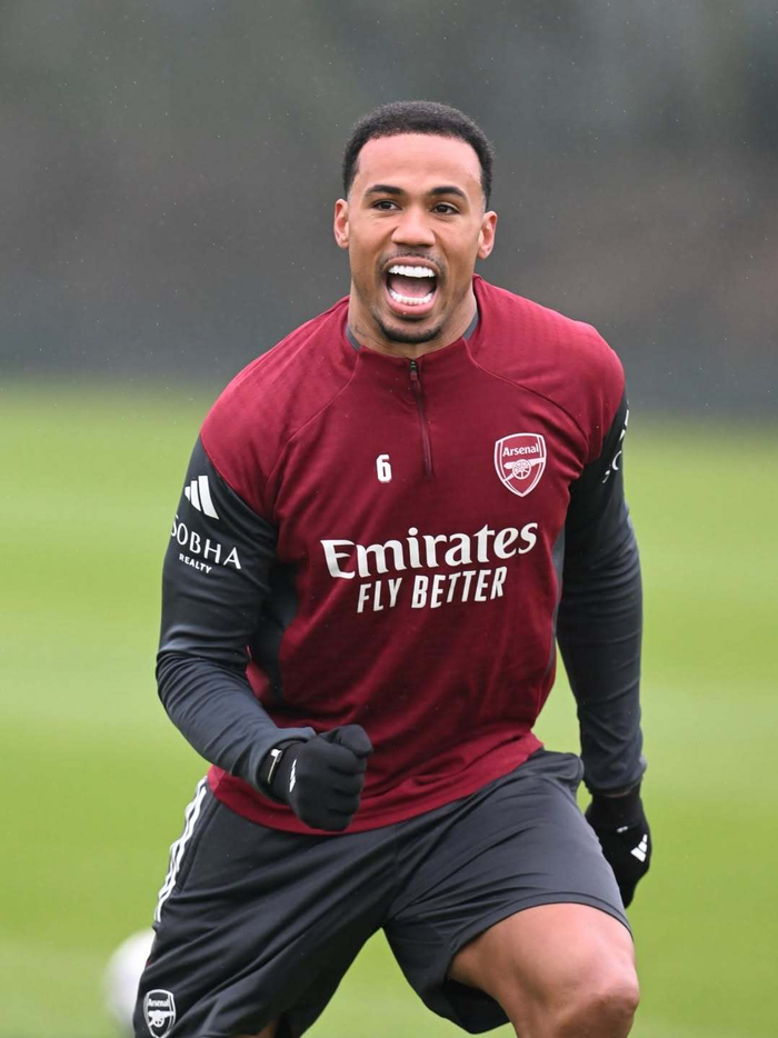 阿森纳主教练温格去哪了